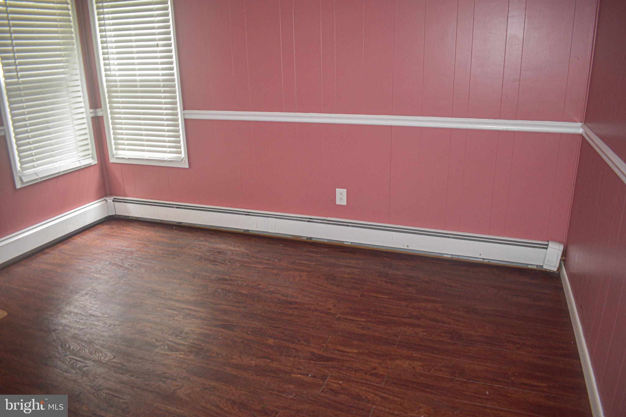 5 Goldengate Road Levittown, PA 19057 - Photo 9 of 24 Gallery Image 9