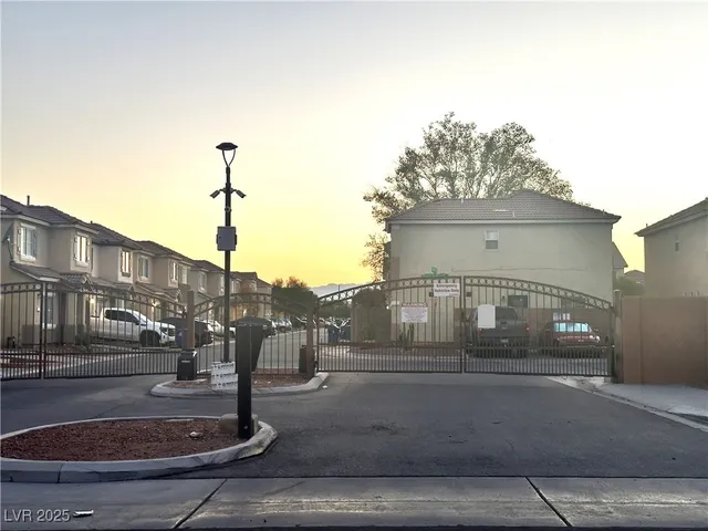 $1,575 | 5278 Paradise Valley Avenue, Las Vegas, NV 89156