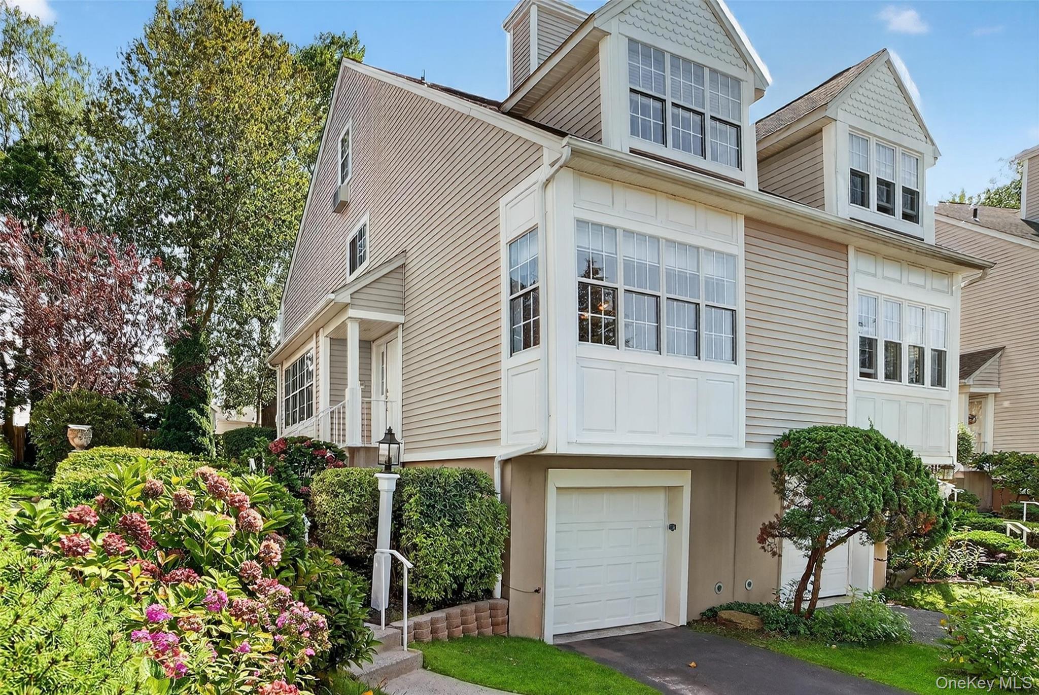 35 Roundtop Road Yonkers, NY 10710 - Photo 1 of 1 Welcome to 35 Roundtop!
