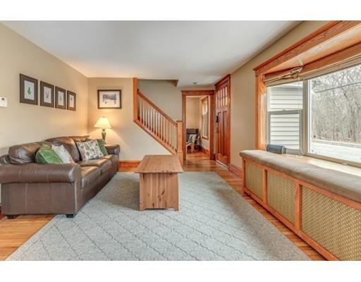 1027 Main Street Reading, MA 01867 - Photo 5 of 29 Gallery Image 5