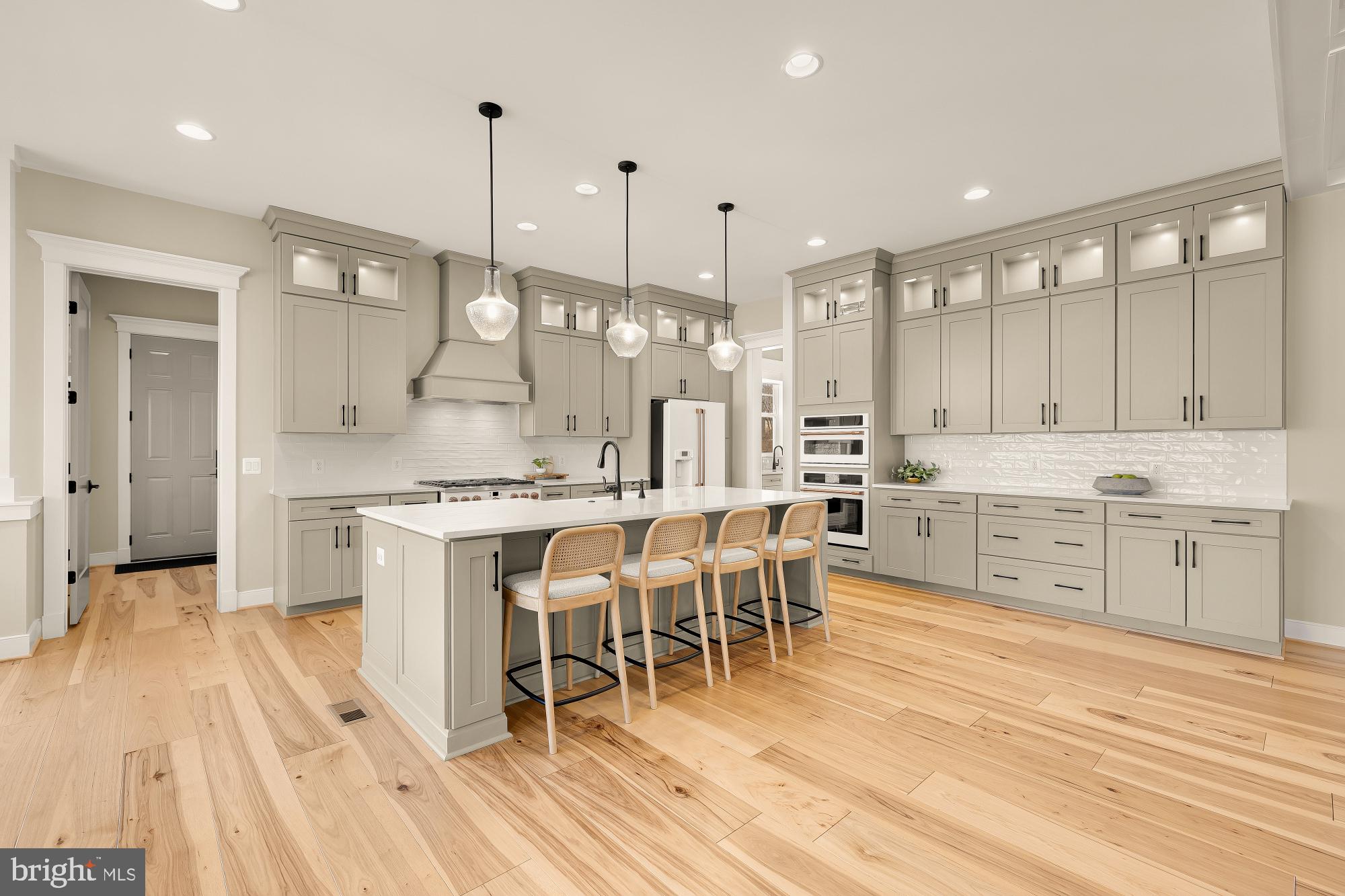 12650 Popes Head Road Clifton, VA 20124 - Photo 12 of 69 a large kitchen with cabinets