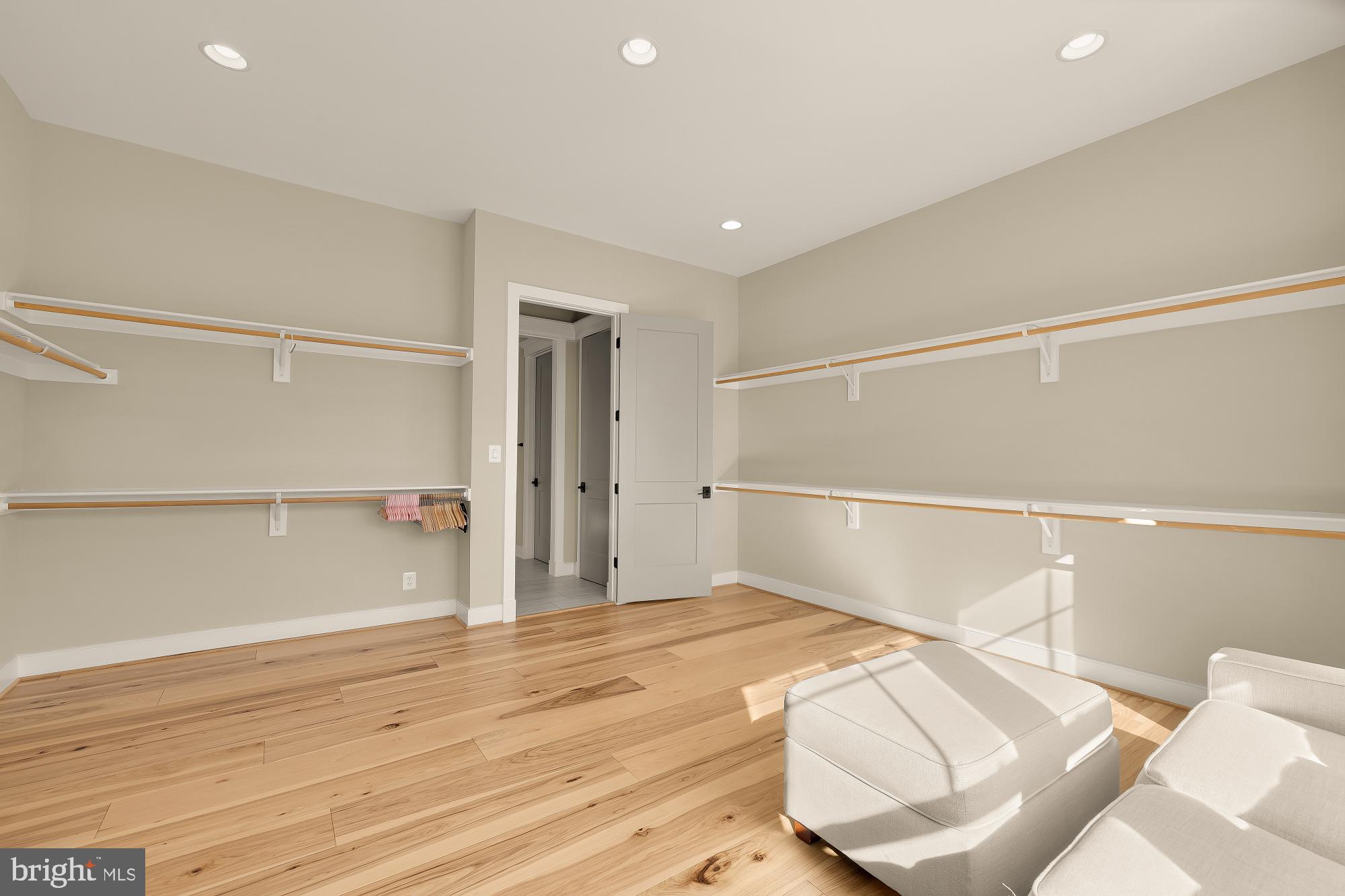 12650 Popes Head Road Clifton, VA 20124 - Photo 34 of 69 a view of a livingroom with wooden floor