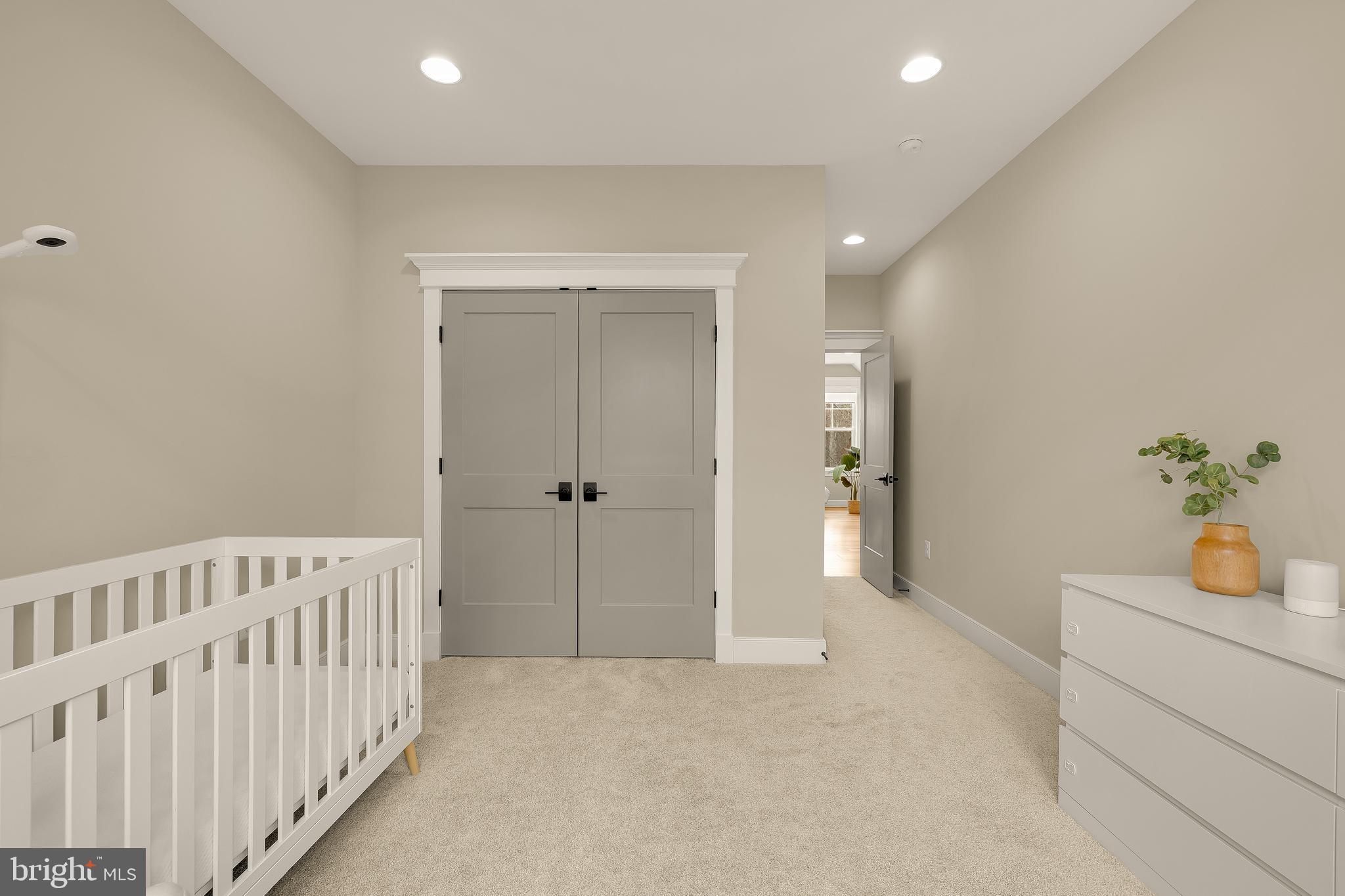 12650 Popes Head Road Clifton, VA 20124 - Photo 38 of 69 a view of a hallway