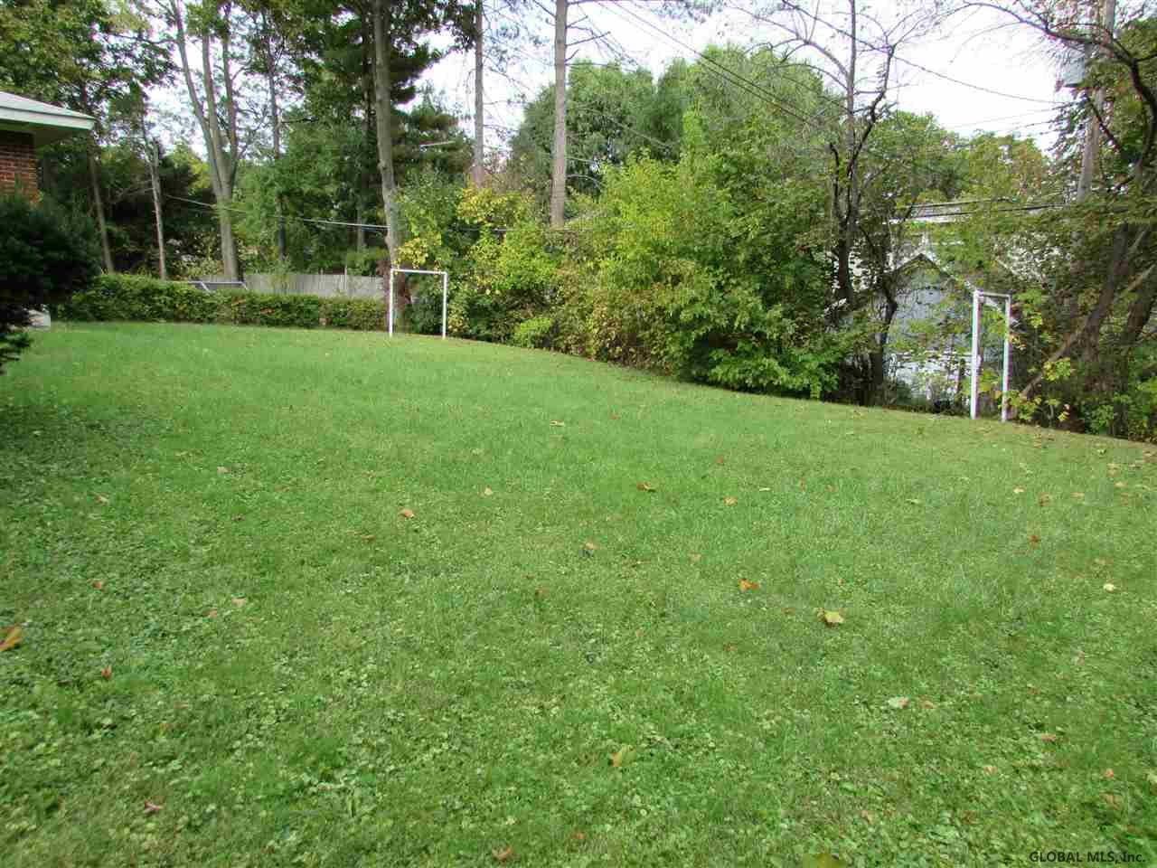23 Freeman Road Albany, NY 12208 - Photo 4 of 23 Photo 4