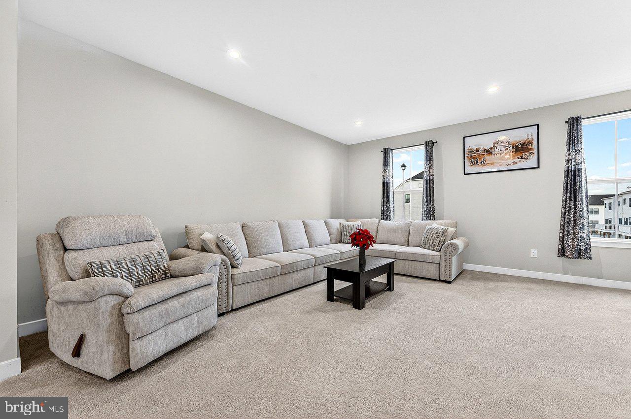 39 Sage Way Mount Laurel, NJ 08054 - Photo 5 of 32 a living room with furniture and a couch
