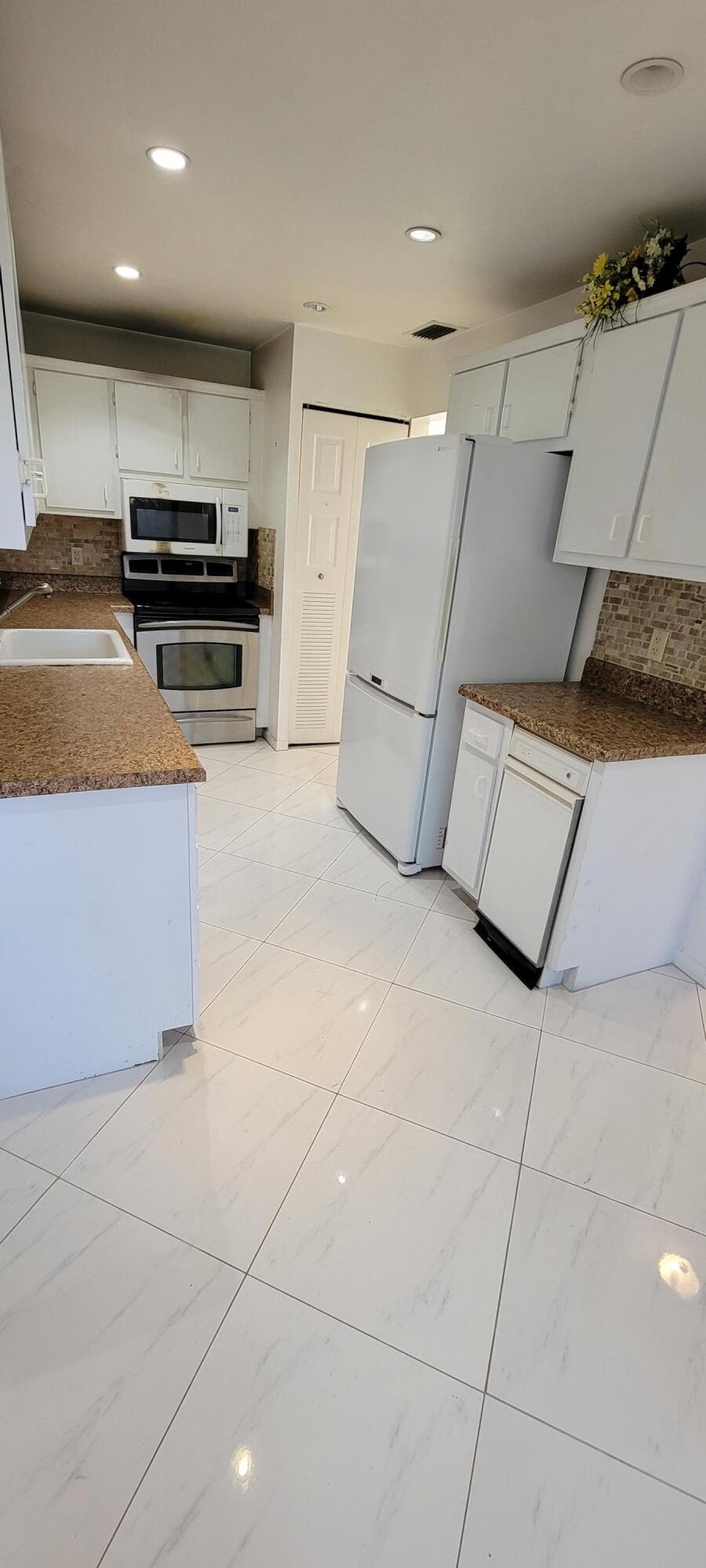 21476 Juego Circle, Unit 8E Boca Raton, FL 33433 - Photo 17 of 37 20220124_103231