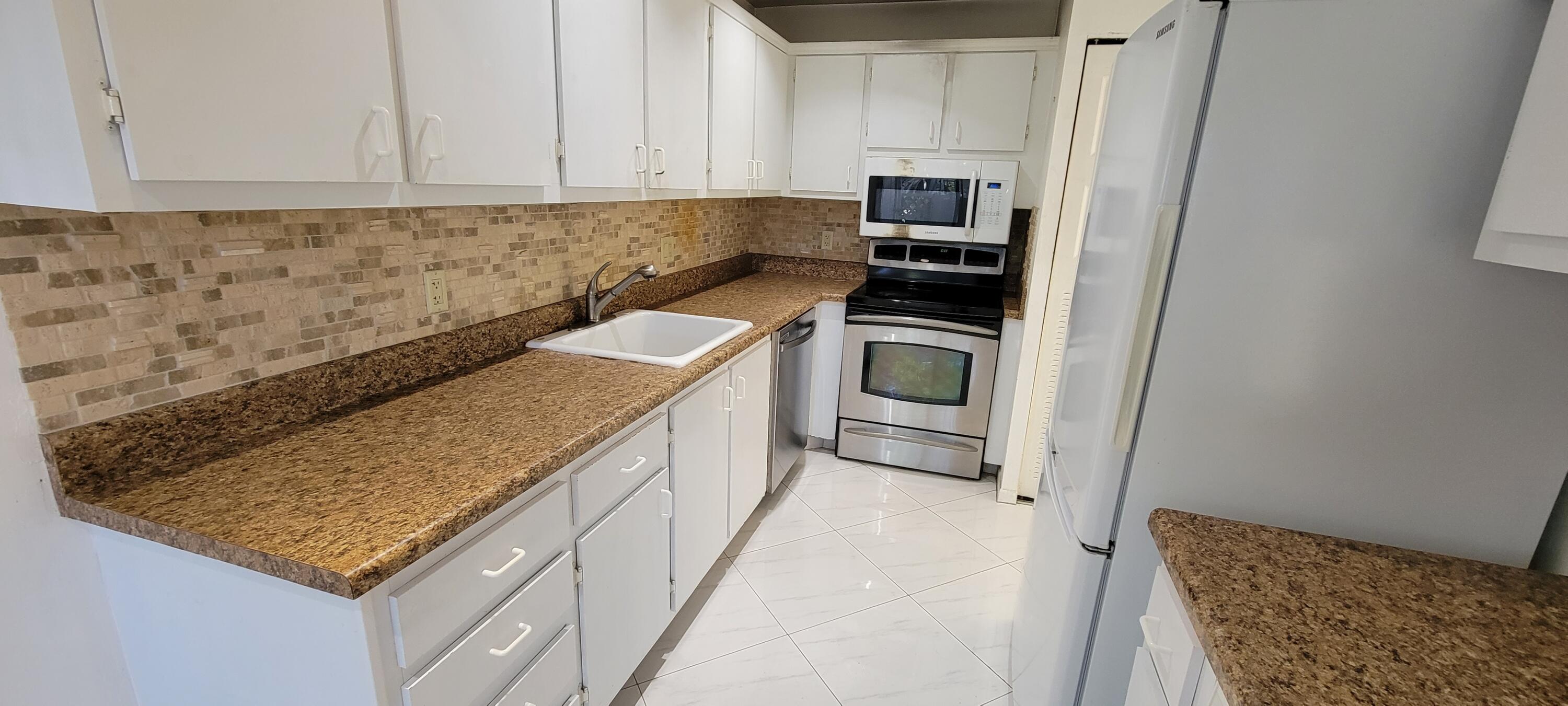 21476 Juego Circle, Unit 8E Boca Raton, FL 33433 - Photo 21 of 37 20220124_103337