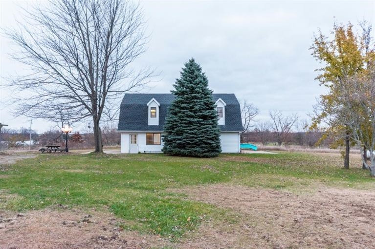16201 Herman Road Manchester, MI 48158 - Photo 5 of 10 Photo 5