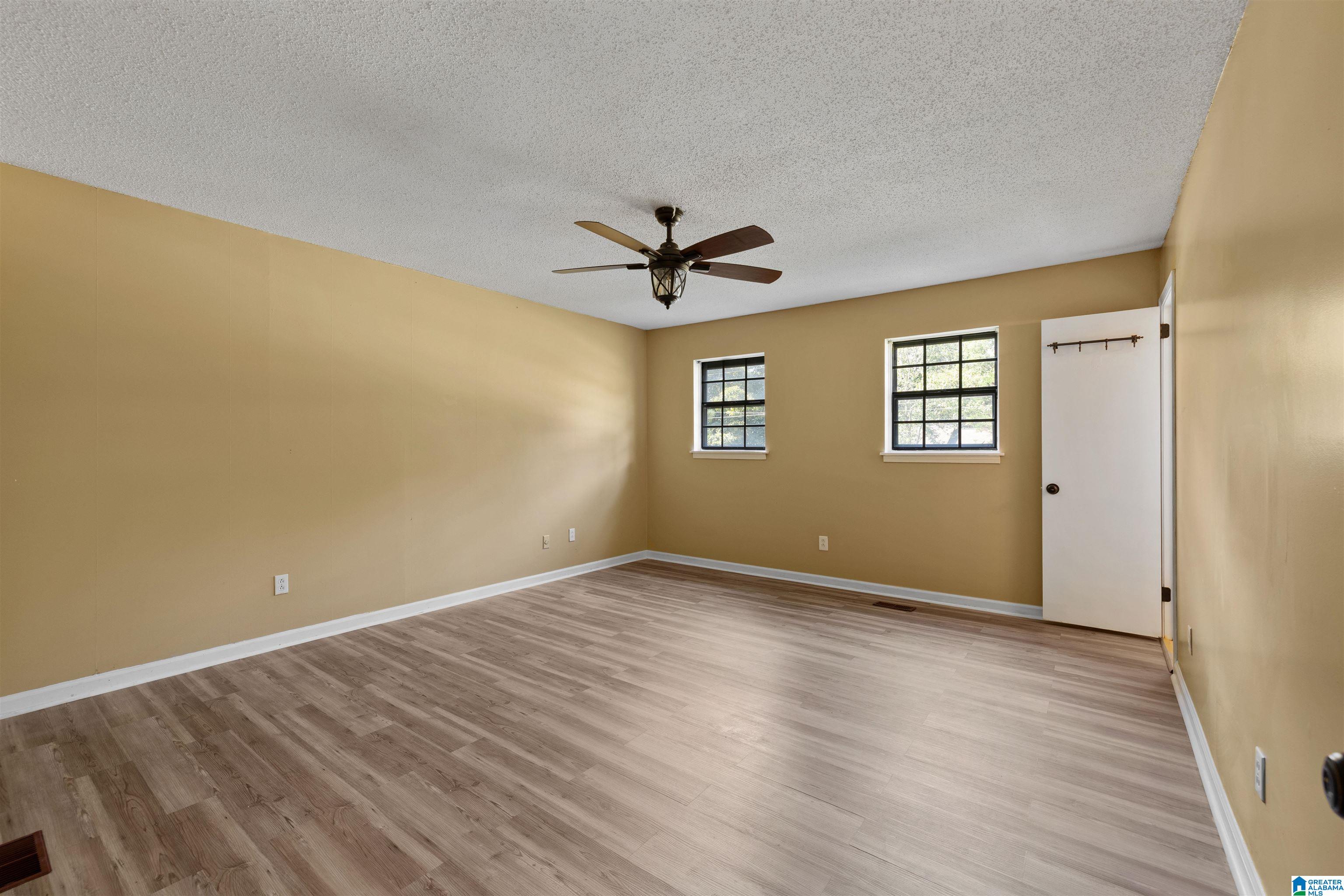 151 Mission Drive Alabaster, AL 35007 - Photo 15 of 26
