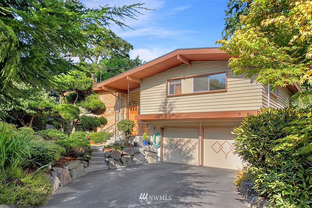 9016 192nd Street Southwest Edmonds, WA 98026 - Photo 1 of 25 Gallery Image 1