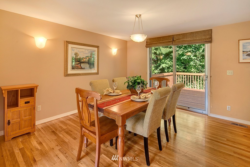 9016 192nd Street Southwest Edmonds, WA 98026 - Photo 12 of 25 Gallery Image 12