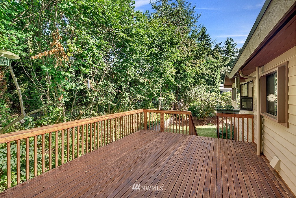 9016 192nd Street Southwest Edmonds, WA 98026 - Photo 13 of 25 Gallery Image 13