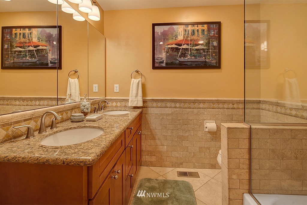 9016 192nd Street Southwest Edmonds, WA 98026 - Photo 17 of 25 Gallery Image 17