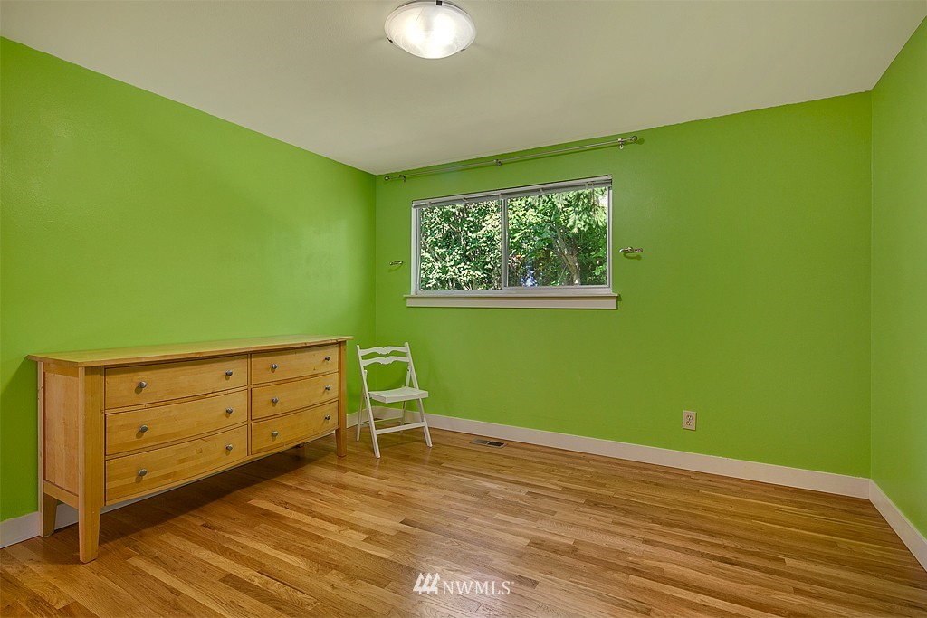 9016 192nd Street Southwest Edmonds, WA 98026 - Photo 18 of 25 Gallery Image 18
