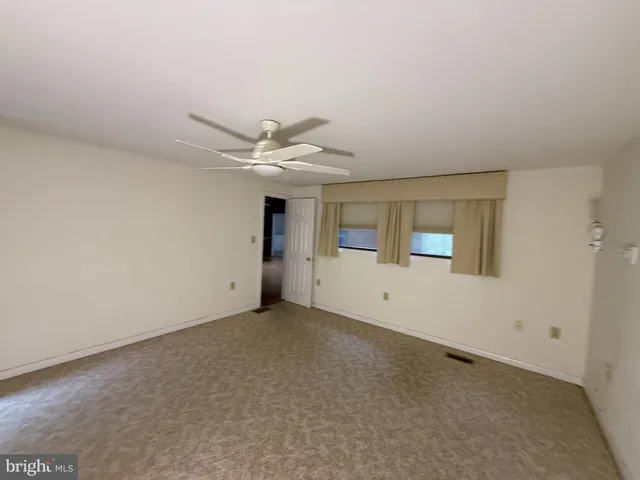 $238,500 | 210 Black Hawk Lane, Hedgesville, WV 25427