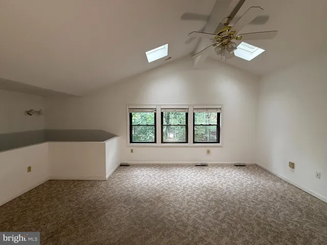 $238,500 | 210 Black Hawk Lane, Hedgesville, WV 25427