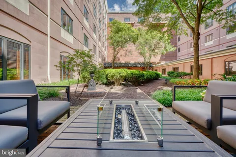 $735,000 | 1000 Fell Street, Unit 606, Baltimore, MD 21231
