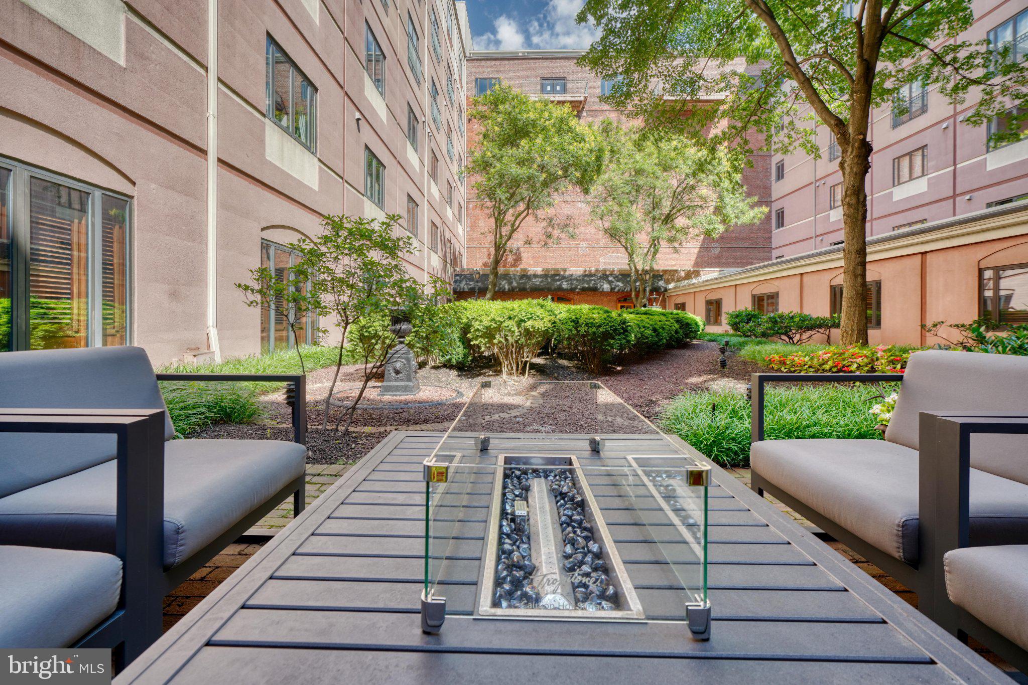 1000 Fell Street, Unit 606 Baltimore, MD 21231 - Photo 54 of 56 Serene courtyard oasis for relaxation.