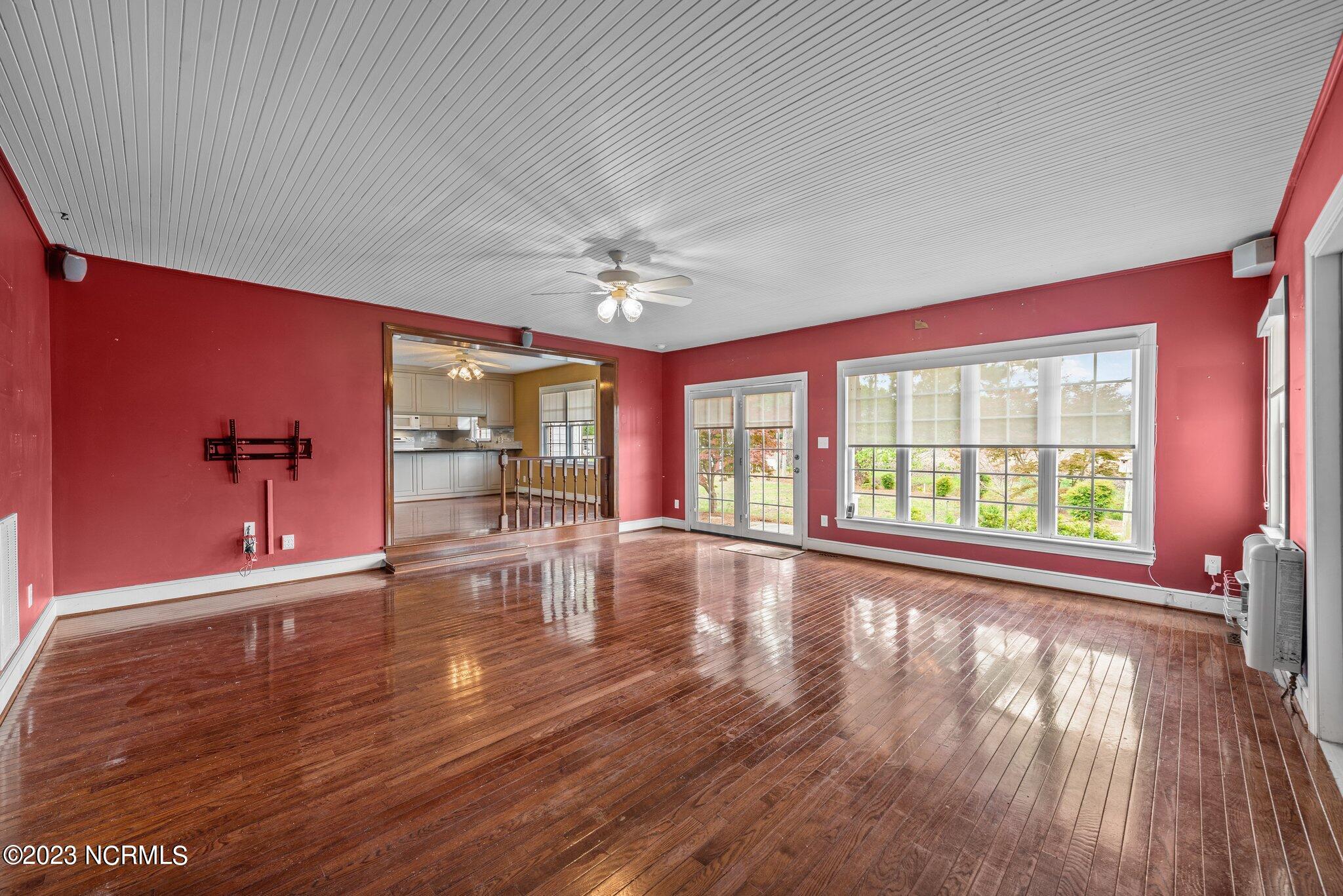 2499 Airport Road Kinston, NC 28504 - Photo 32 of 54 32-web-or-mls-DSC_2914