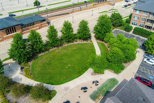 $499,900 | 119 East Railroad Avenue, Bartlett, IL 60103