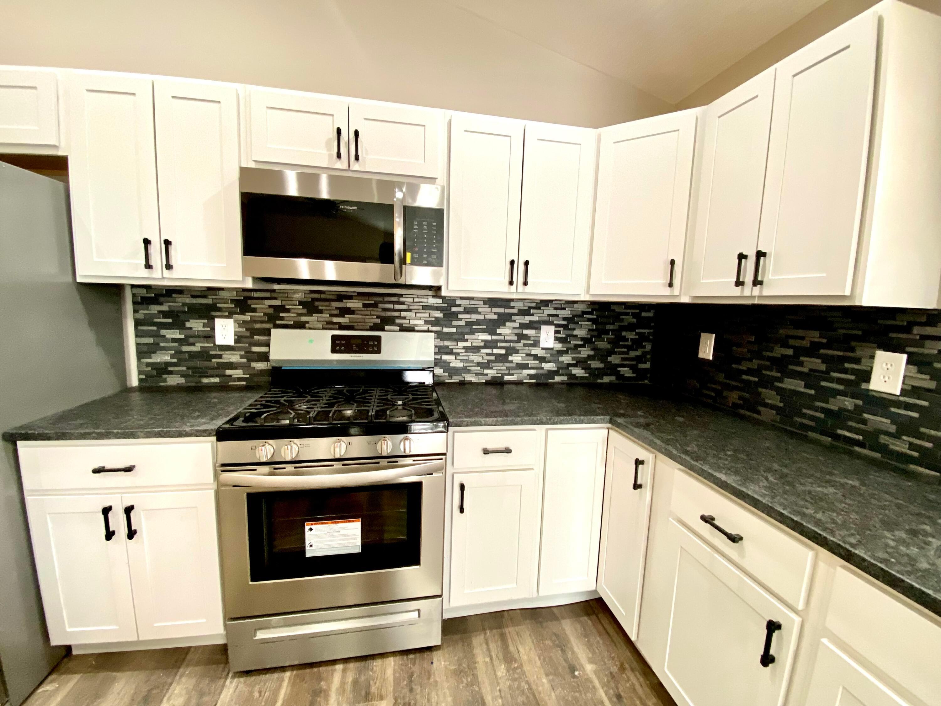 813 Eaton Hollow Road Southwest Lancaster, OH 43130 - Photo 4 of 10 Kitchen
