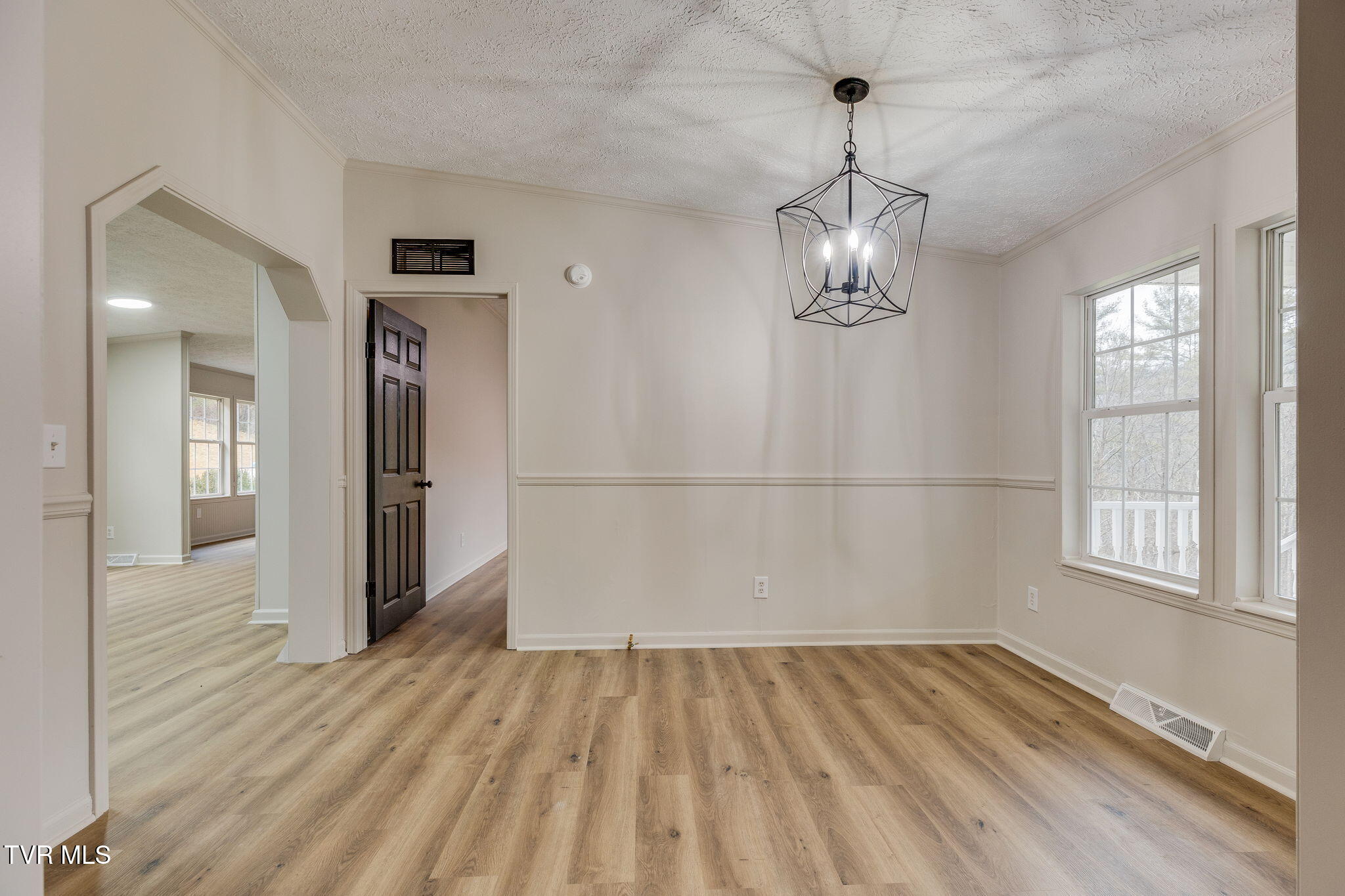 37308 Chestnut Mountain Road Damascus, VA 24236 - Photo 7 of 35 007