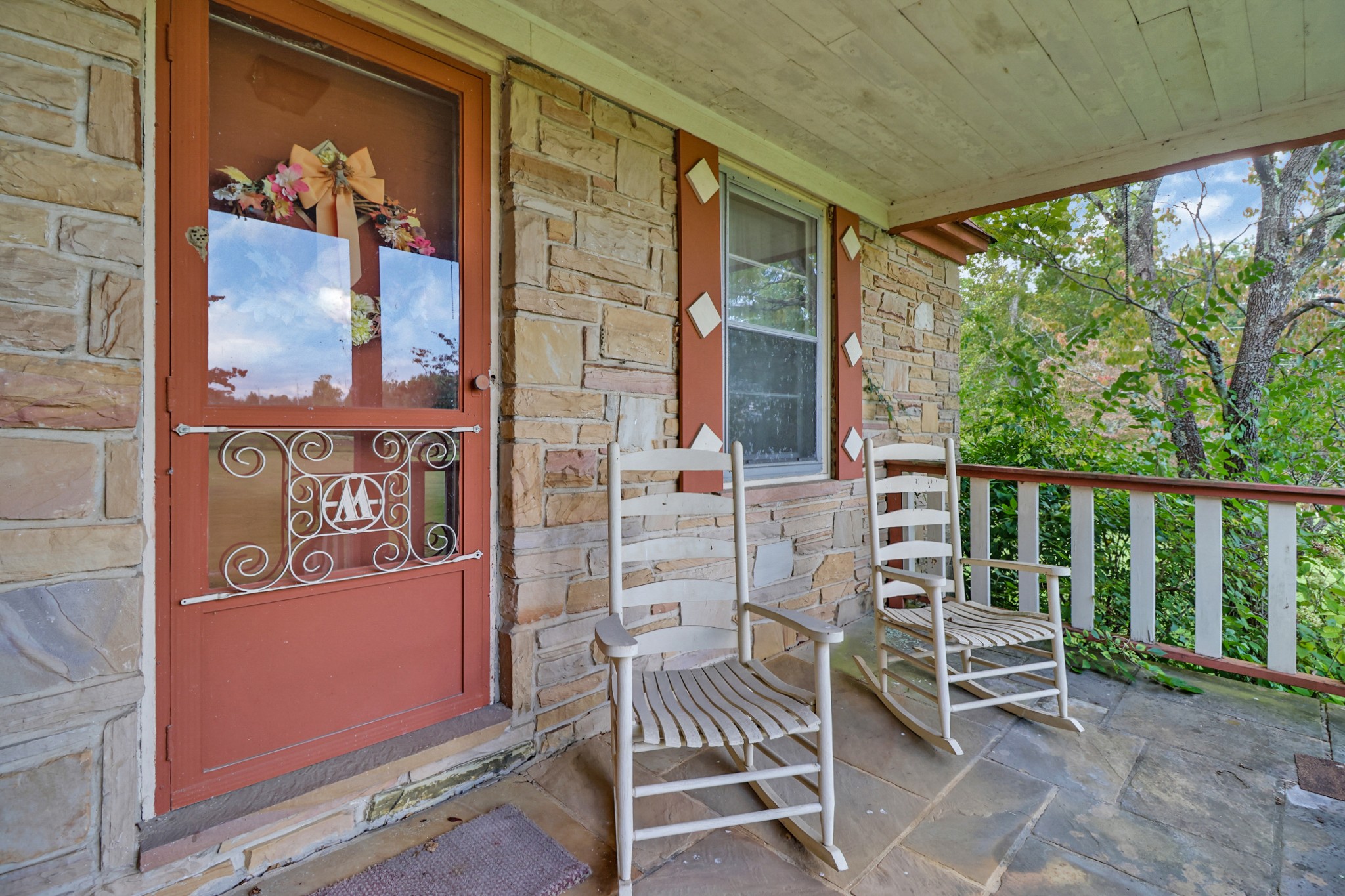 1386 Pigeon Ridge Road Crossville, TN 38572 - Photo 23 of 41 a view of balcony with furniture
