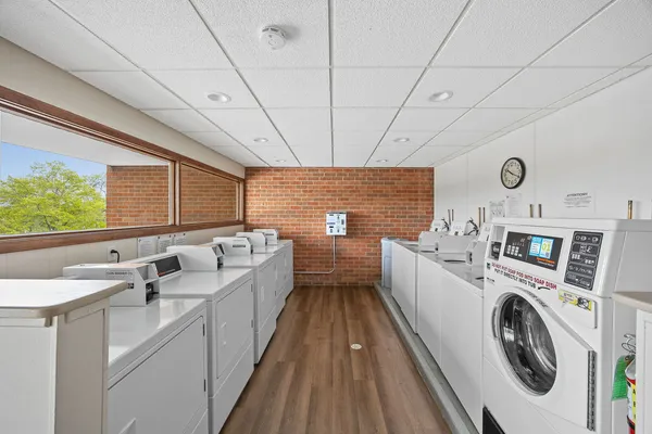 $249,900 | 4221 Saratoga Avenue, Unit 410A, Downers Grove, IL 60515