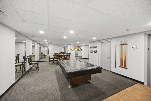 $249,900 | 4221 Saratoga Avenue, Unit 410A, Downers Grove, IL 60515