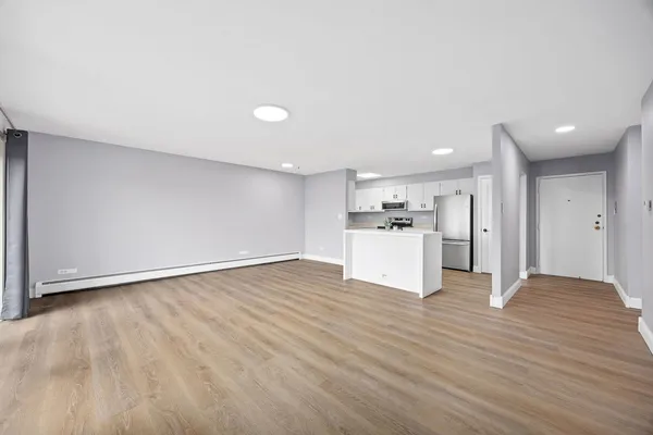 $249,900 | 4221 Saratoga Avenue, Unit 410A, Downers Grove, IL 60515