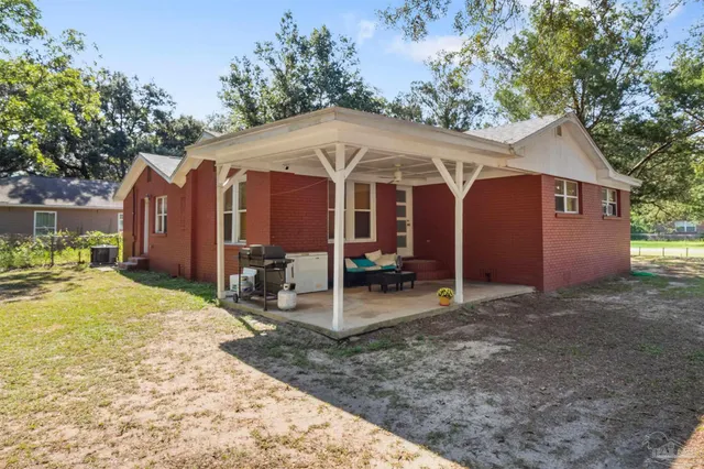 $230,000 | 6608 Magnolia Street, Milton, FL 32570