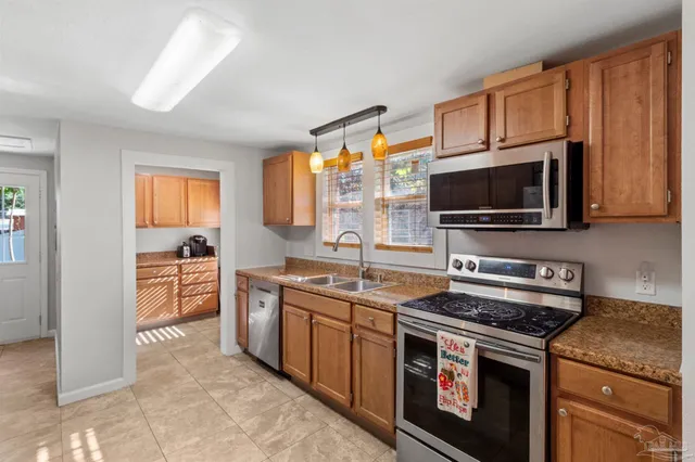 $230,000 | 6608 Magnolia Street, Milton, FL 32570