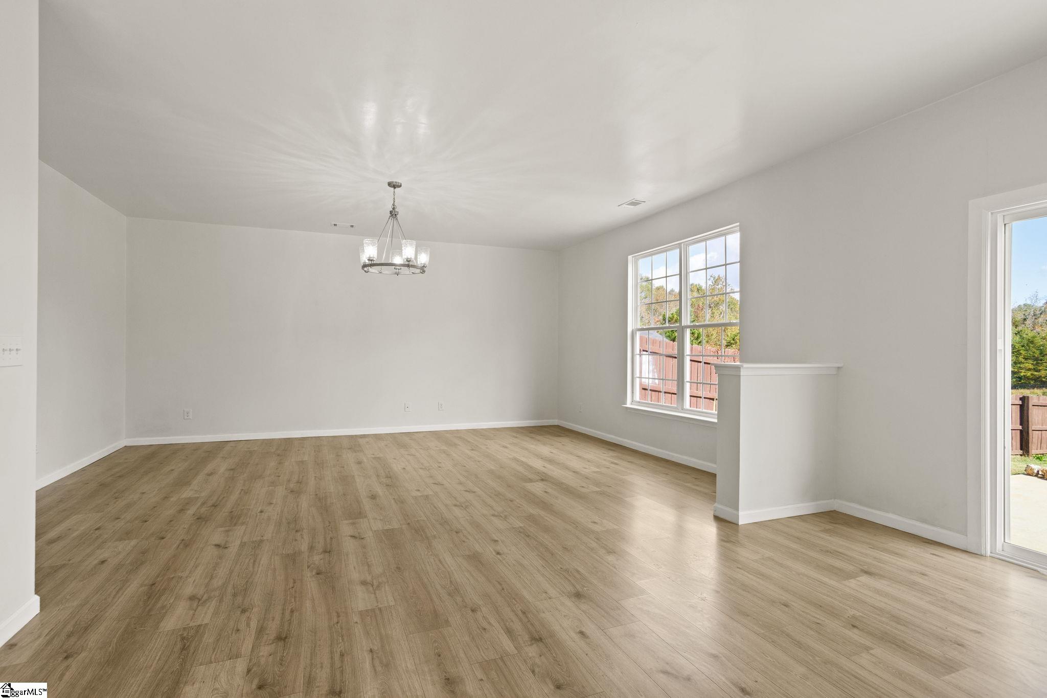 6 Crested Spring Court Greenville, SC 29605 - Photo 14 of 41 Gallery Image 14