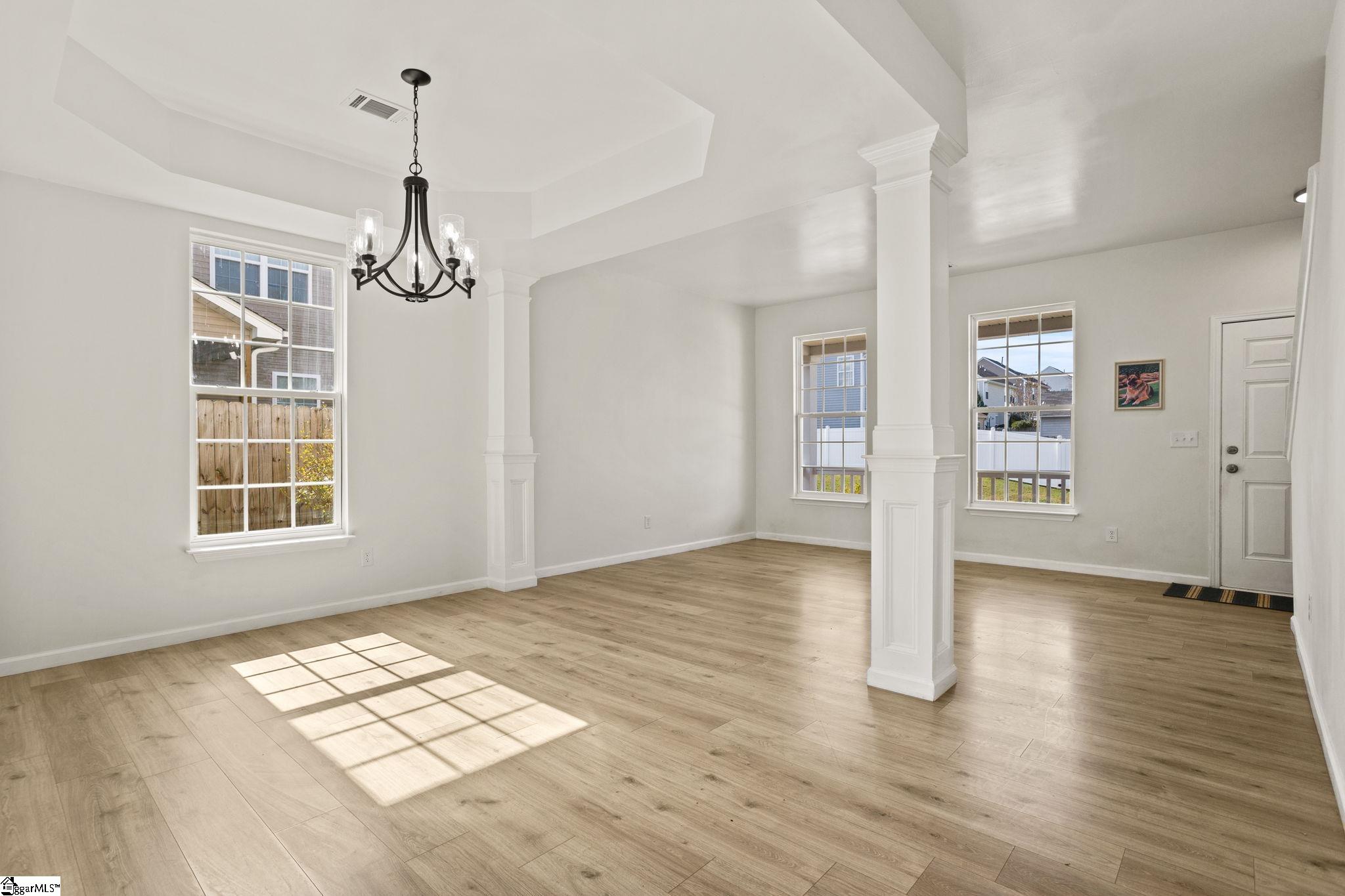 6 Crested Spring Court Greenville, SC 29605 - Photo 9 of 41 Gallery Image 9
