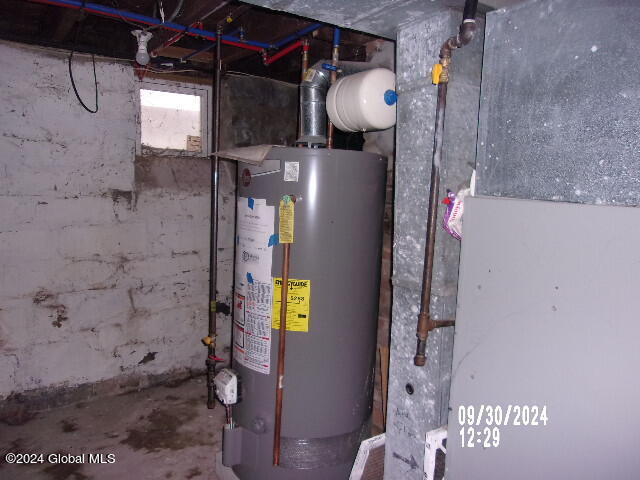 35 James Street Schenectady, NY 12304 - Photo 53 of 56 103_8397