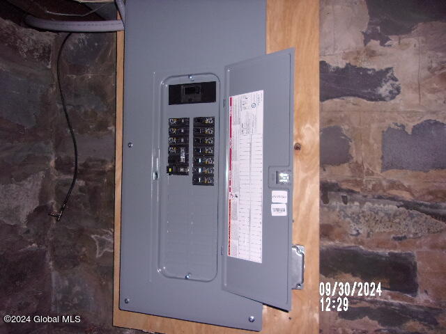 35 James Street Schenectady, NY 12304 - Photo 56 of 56 103_8400