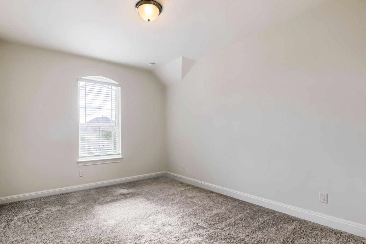 19205 Burrowbridge Road Pflugerville, TX 78660 - Photo 29 of 38 Bedroom 5