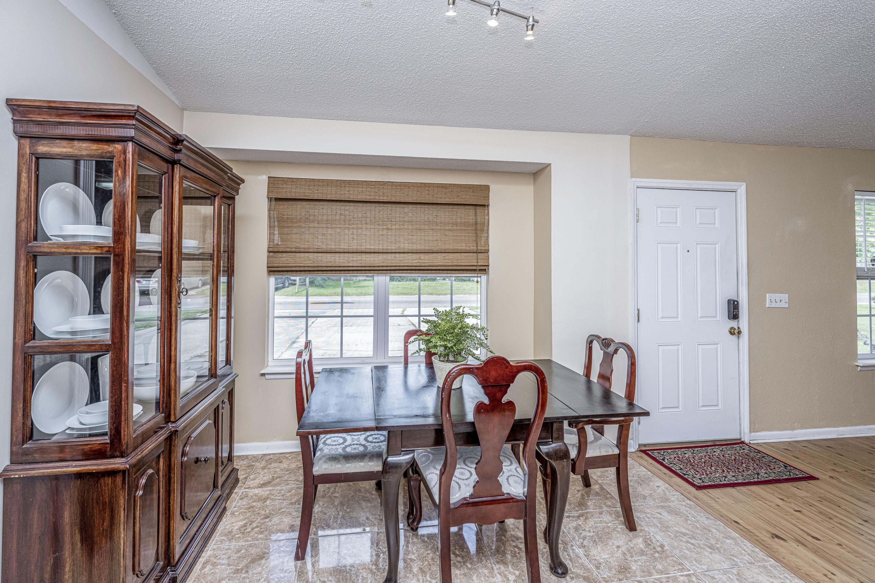 131 Lancashire Road Summerville, SC 29486 - Photo 18 of 48 131LancashireRd13