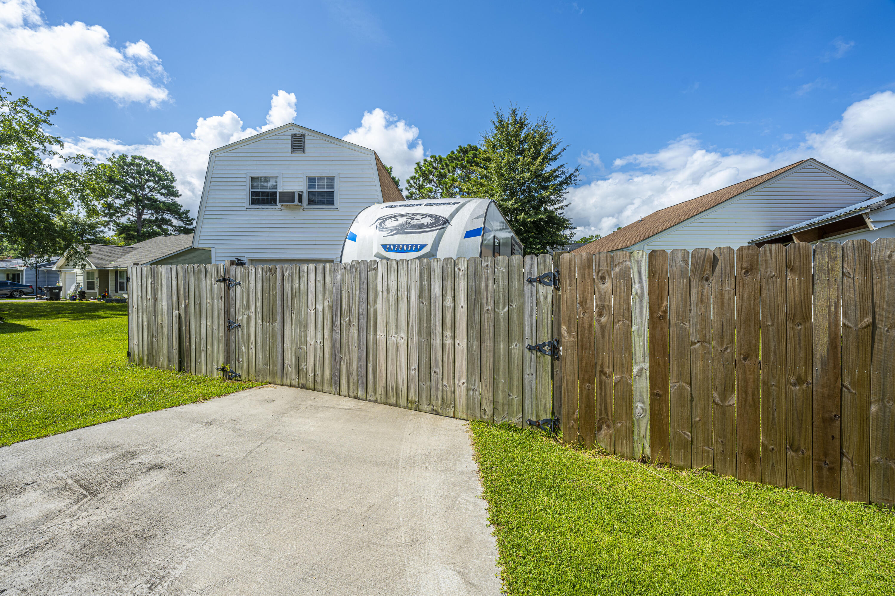 131 Lancashire Road Summerville, SC 29486 - Photo 35 of 48 131LancashireRd59