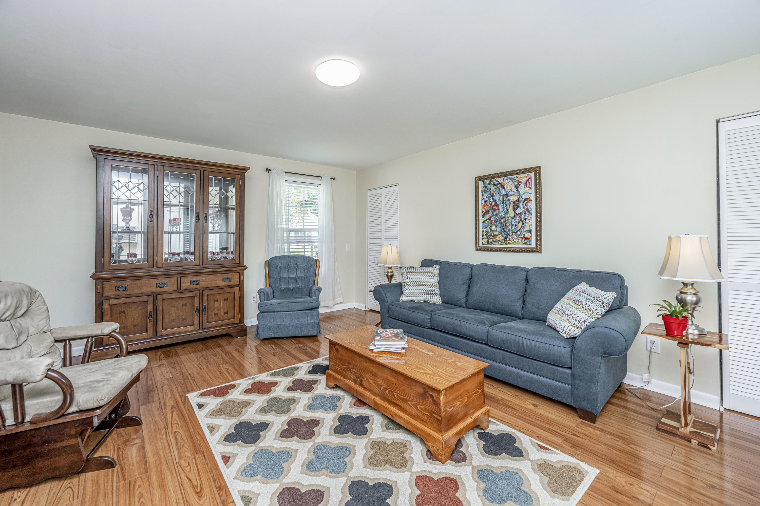 131 Lancashire Road Summerville, SC 29486 - Photo 5 of 48 131LancashireRd23