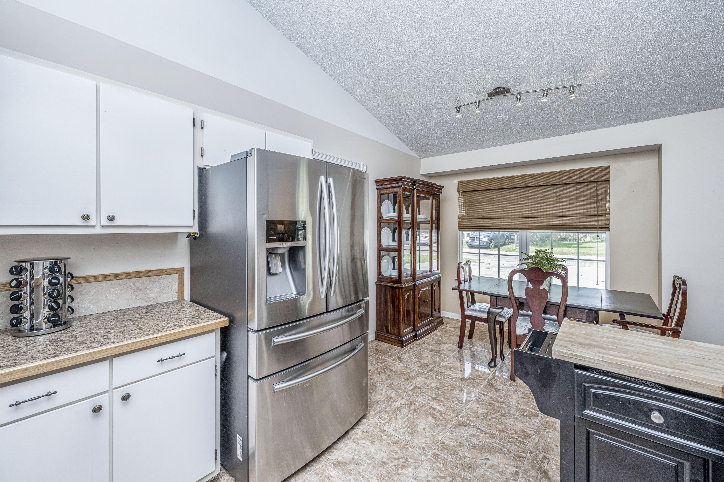 131 Lancashire Road Summerville, SC 29486 - Photo 9 of 48 131LancashireRd16