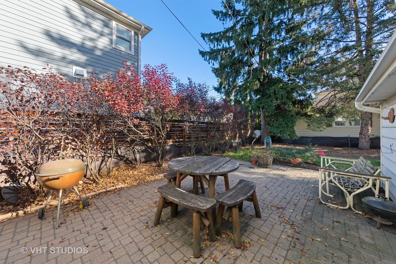 457 Utley Road Elmhurst, IL 60126 - Photo 20 of 23 a view of a backyard with sitting area