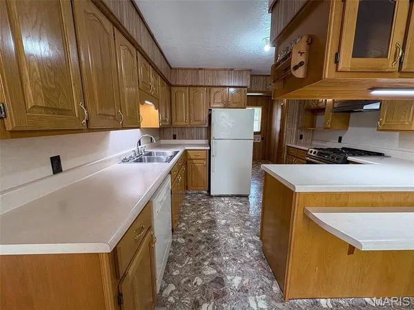 $289,900 | 628 County Road 420, Poplar Bluff, MO 63901