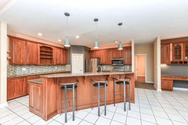 $535,000 | 5276 Oakbrook Drive, Plainfield, IN 46168