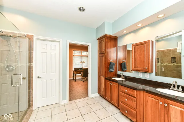 $535,000 | 5276 Oakbrook Drive, Plainfield, IN 46168