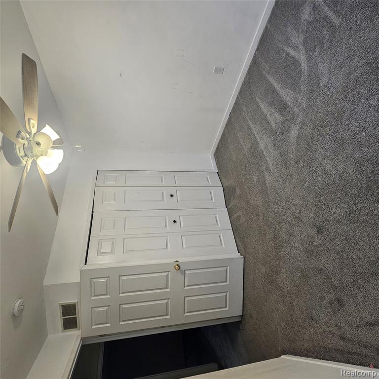 215 Oak Ridge Drive Pontiac, MI 48341 - Photo 11 of 34