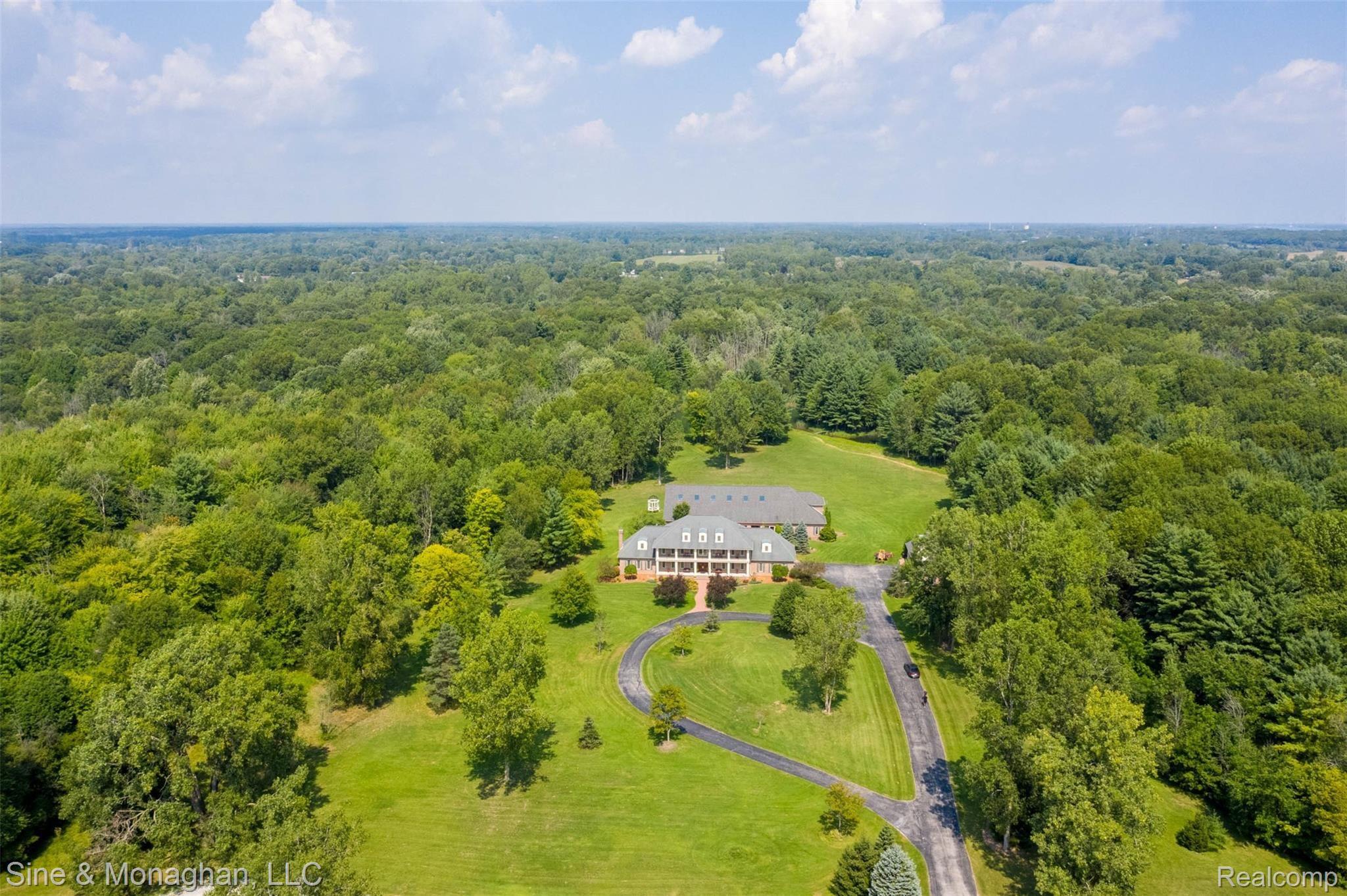 4784 Ketchum Road St. Clair, MI 48079 - Photo 82 of 83 82 Truly has tons of privacy 4784 Ketchum Rd.jpg