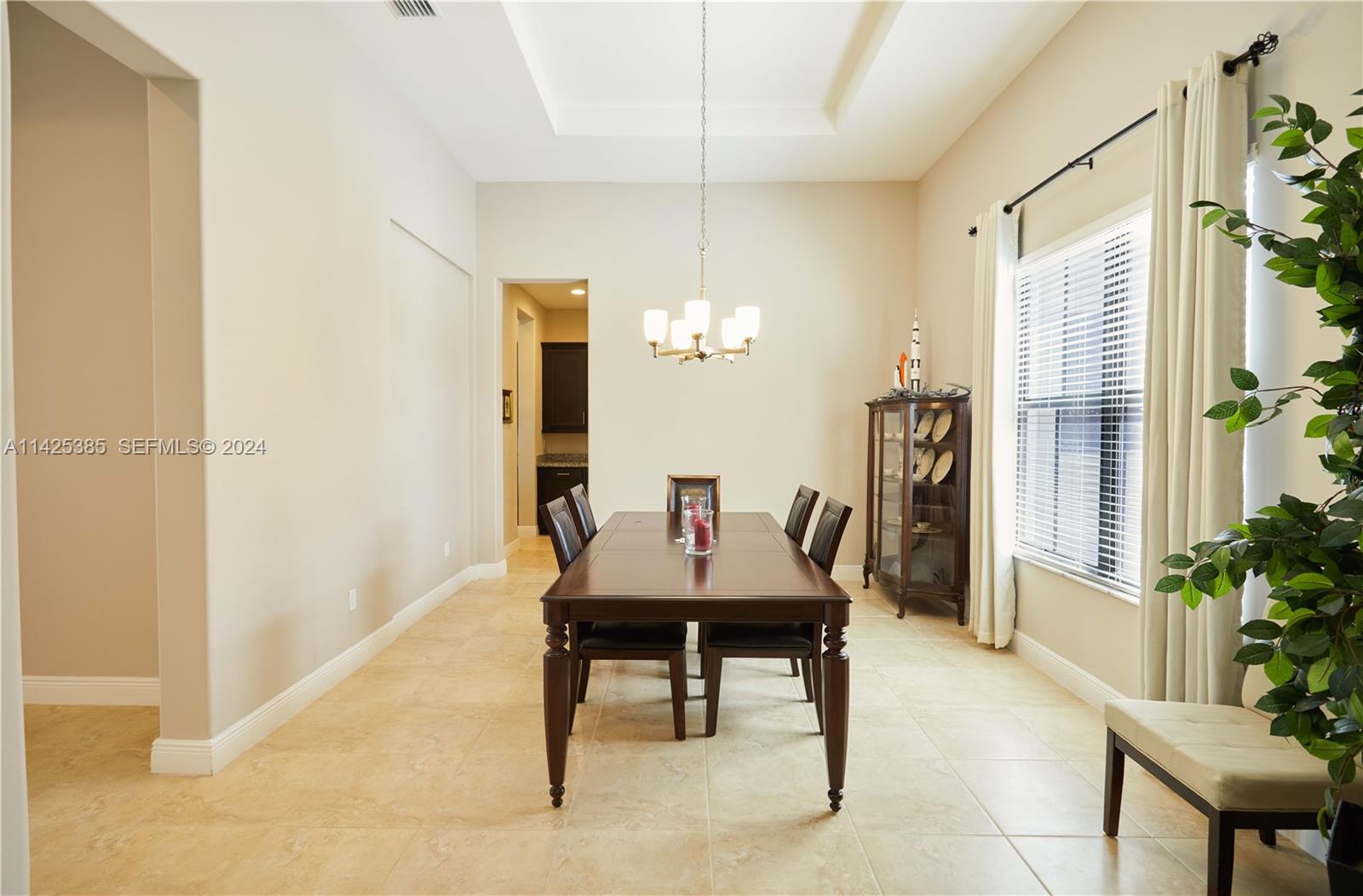 4431 Estates Road Davie, FL 33328 - Photo 14 of 53 Gallery Image 14