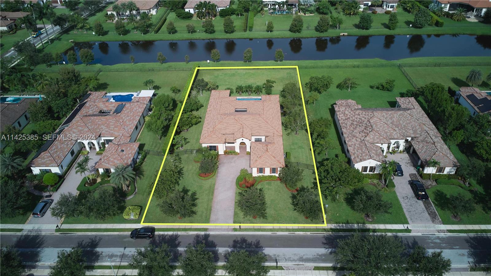 4431 Estates Road Davie, FL 33328 - Photo 2 of 53 Gallery Image 2