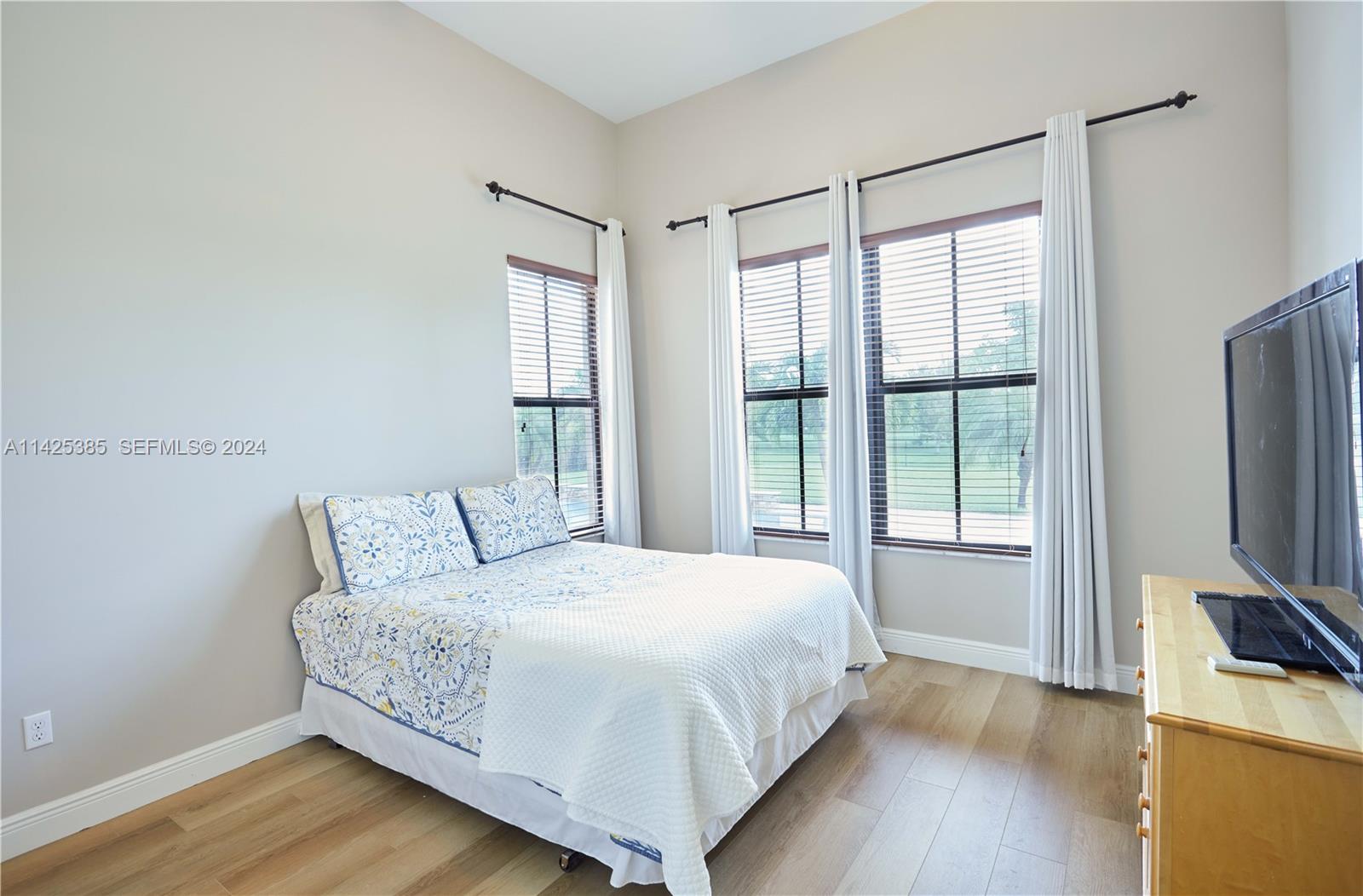 4431 Estates Road Davie, FL 33328 - Photo 24 of 53 Gallery Image 24